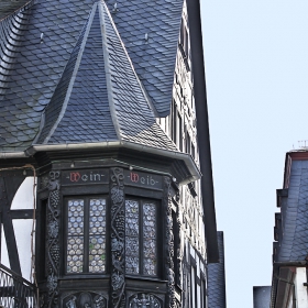 Рюдесхайм на Рейн  / Ruedesheim am Rhein - Дроселгасе (Drosselgasse)  - 2, детайл
