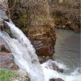 малко водопадче