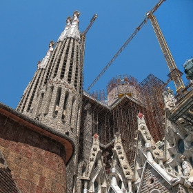 Sagrada Familia - изграждането продължава