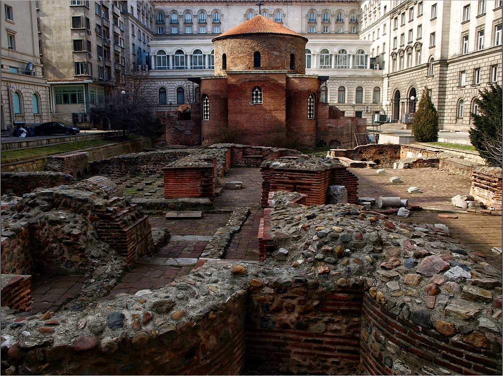 Църква с История