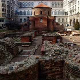 Църква с История
