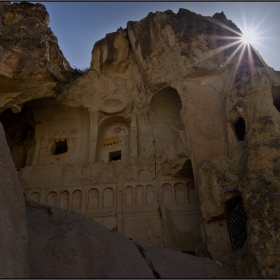 Karanlik Kilise