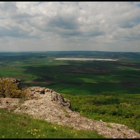 Преливникът до гр. Девня...