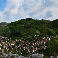 Над с. Гара Лакатник