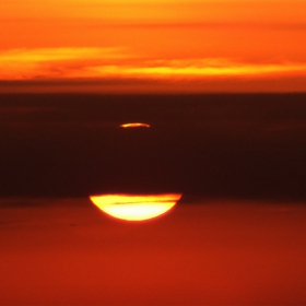 s u n