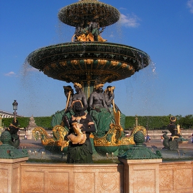 Париж - Place de la concorde - Fountain 2