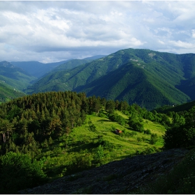 Родопски простори