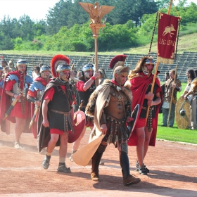 победен марш на Legio I Italica