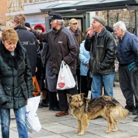 Имам кръвно шипове и ишияс...къде съм тръгнал в този час?