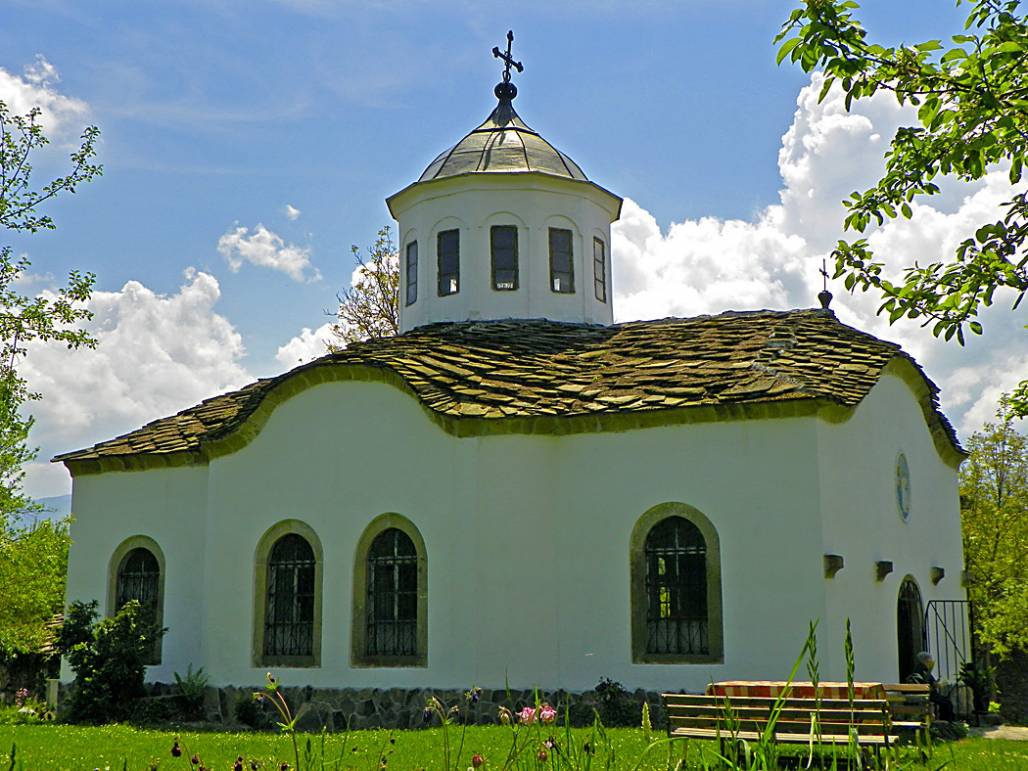 Църквата на Новоселския манастир Св. Троица