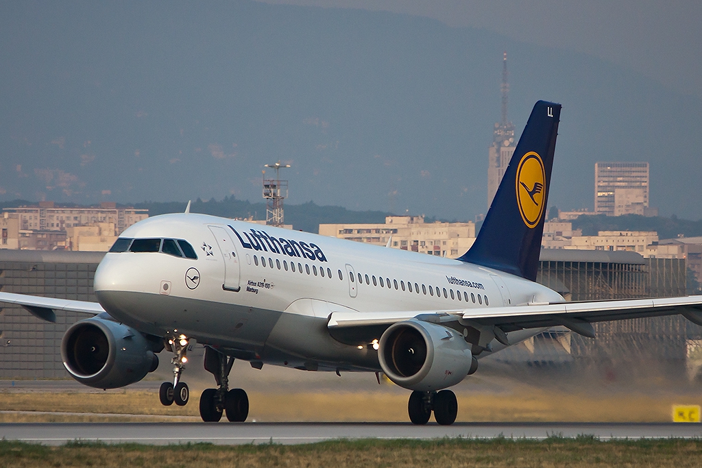 Самолет на Lufthansa излита рано сутринта от летище София