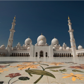 Бялата джамия- „Шейх Зайед”  Абу Даби