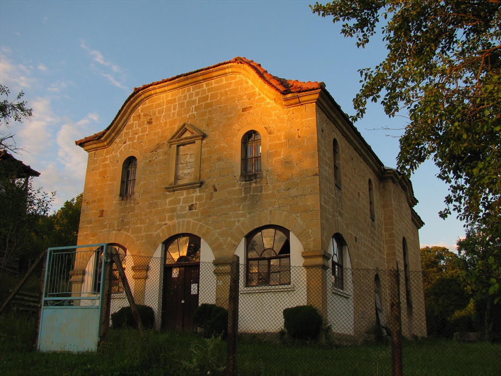  Църква 