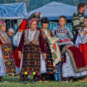 Някои бяха успели да си напазаруват. Други - не. И бяха нервни...