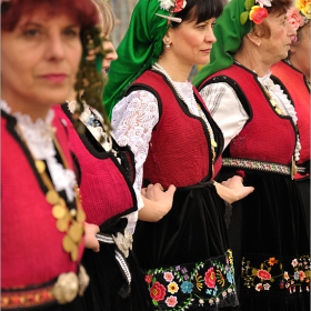 Цветове и традиции от с. Климент