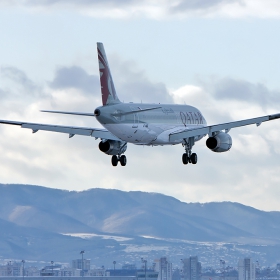 Самолет на Qatar Airways каца на летище София