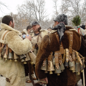 сурва 2012 - и големи юнаци