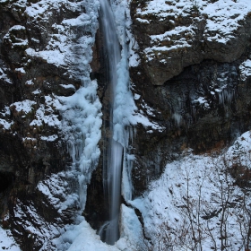 Ледена  феерия - водапад Горица (Овчаренски водопад)