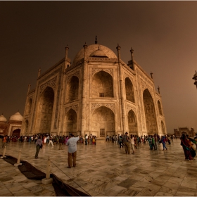 Taj Mahal before the storm