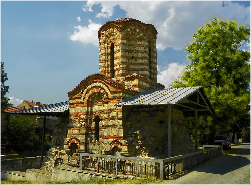 Кръстокуполната църква 