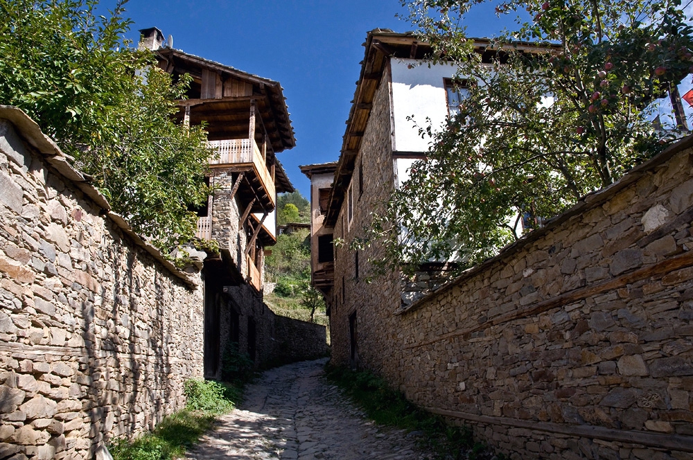 По старите улички