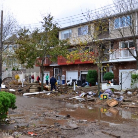 Печатът на Санди-ураганът - в  Ню Йоркският квартал Стейтън Айлънд