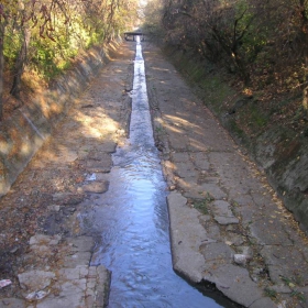 Перловската река