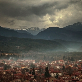 Камбанарията и планината !