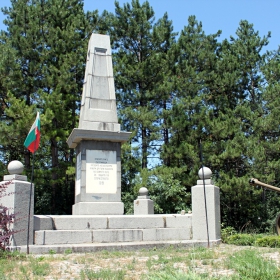 Първият войнишки паметник в България - в памет на загиналите в сражението при с.Алдомировци през Сръбско -Българската война