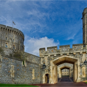  King George IV gate and Edward III tower