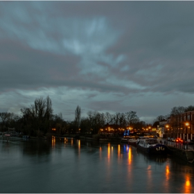 Eton (от ляво), Windsor (от дясно)