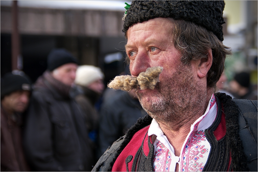 Мустаклия...