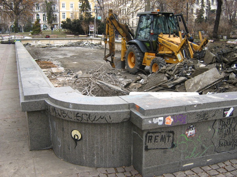 450 000лв.