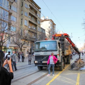 По булевард Витоша - Снимка за спомен с последния сняг