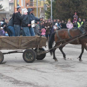 Народният обичай Тодоровден 2012 в с.Мрамор/11/