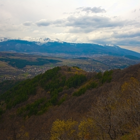 В гънките на планината