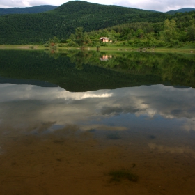 Хижа на ловно-рибарска дружинка 