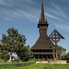 ...дървената църква в Констанца...