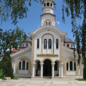 Храм Св. Николай Мирликийски Чудотворец