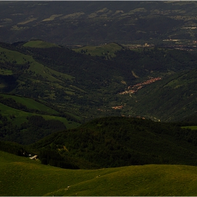 х. Амбарица - Надморска височина (метри)1503... от  -  вр.Купена (2169 M)