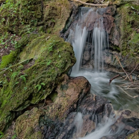 Пътуване към водопада