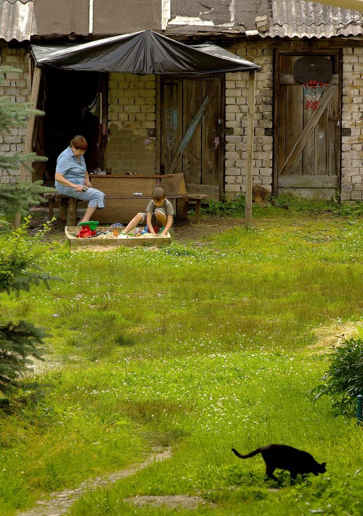 Вильнюс.Дворик на окраине.