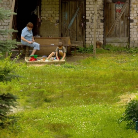 Вильнюс.Дворик на окраине.