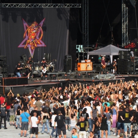 Sofia Rocks 2012 - 2 Ugly Kid Joe!