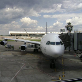 Любов към самолетите - Lufthansa A340-300, Washington Dulles airport, DC