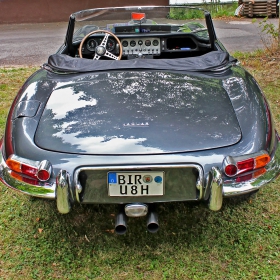 Jaguar E-Type Roadster (1962)