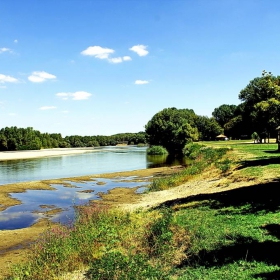 Край река Арда в Кастанес