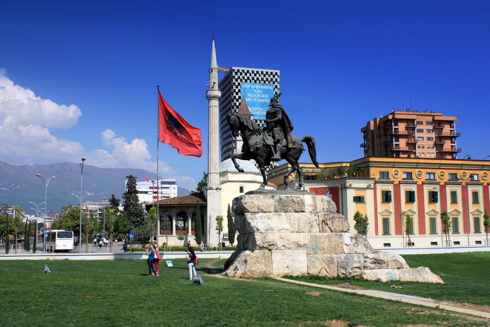 Тирана