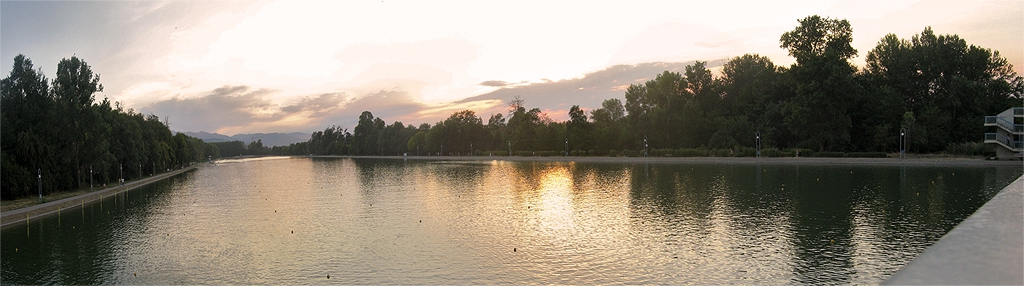 Гребната база