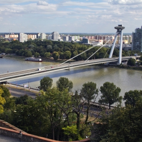 Новият мост над р.Дунав в Братислава.